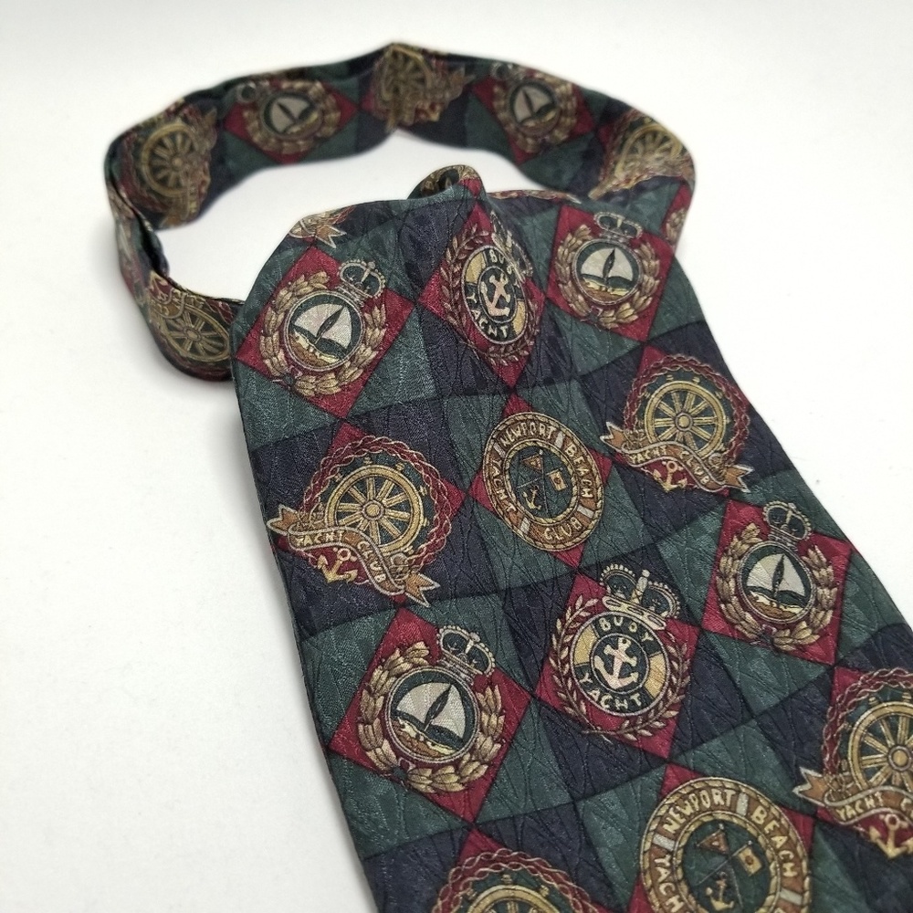 Ascot Handmade from Vintage Silk